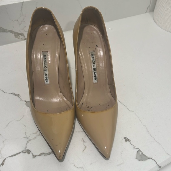 Manolo Blahnik Shoes - Manolo blahnik